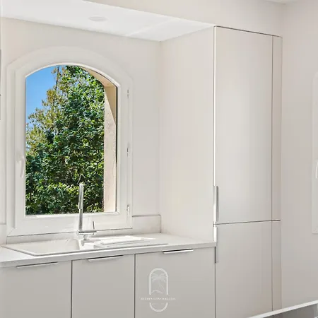 Piscine Lealys Costebelle Clim/wifi/plages アパート