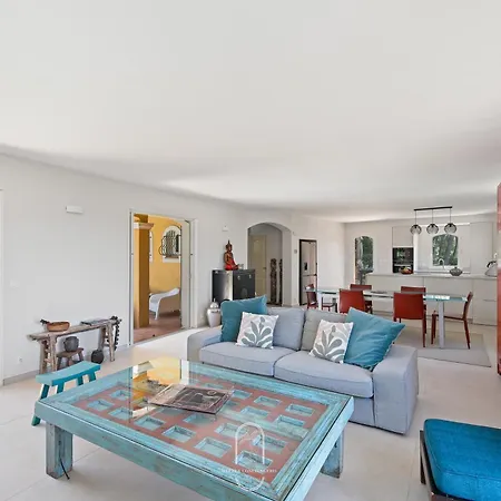 Appartement Piscine Lealys Costebelle Clim/wifi/plages