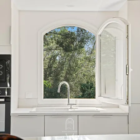 Appartement Piscine Lealys Costebelle Clim/wifi/plages