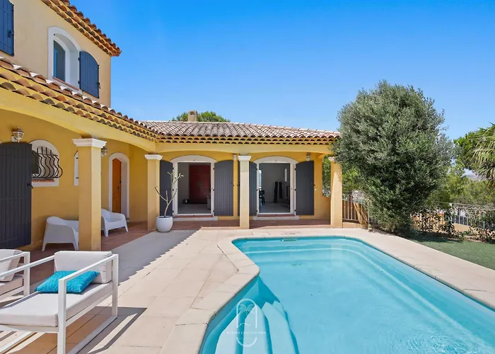 Piscine Lealys Costebelle Clim/wifi/plages דירה הייר