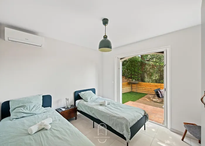 Piscine Lealys Costebelle Clim/wifi/plages הייר