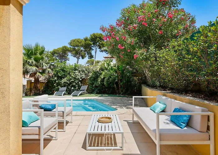 Piscine Lealys Costebelle Clim/wifi/plages דירה